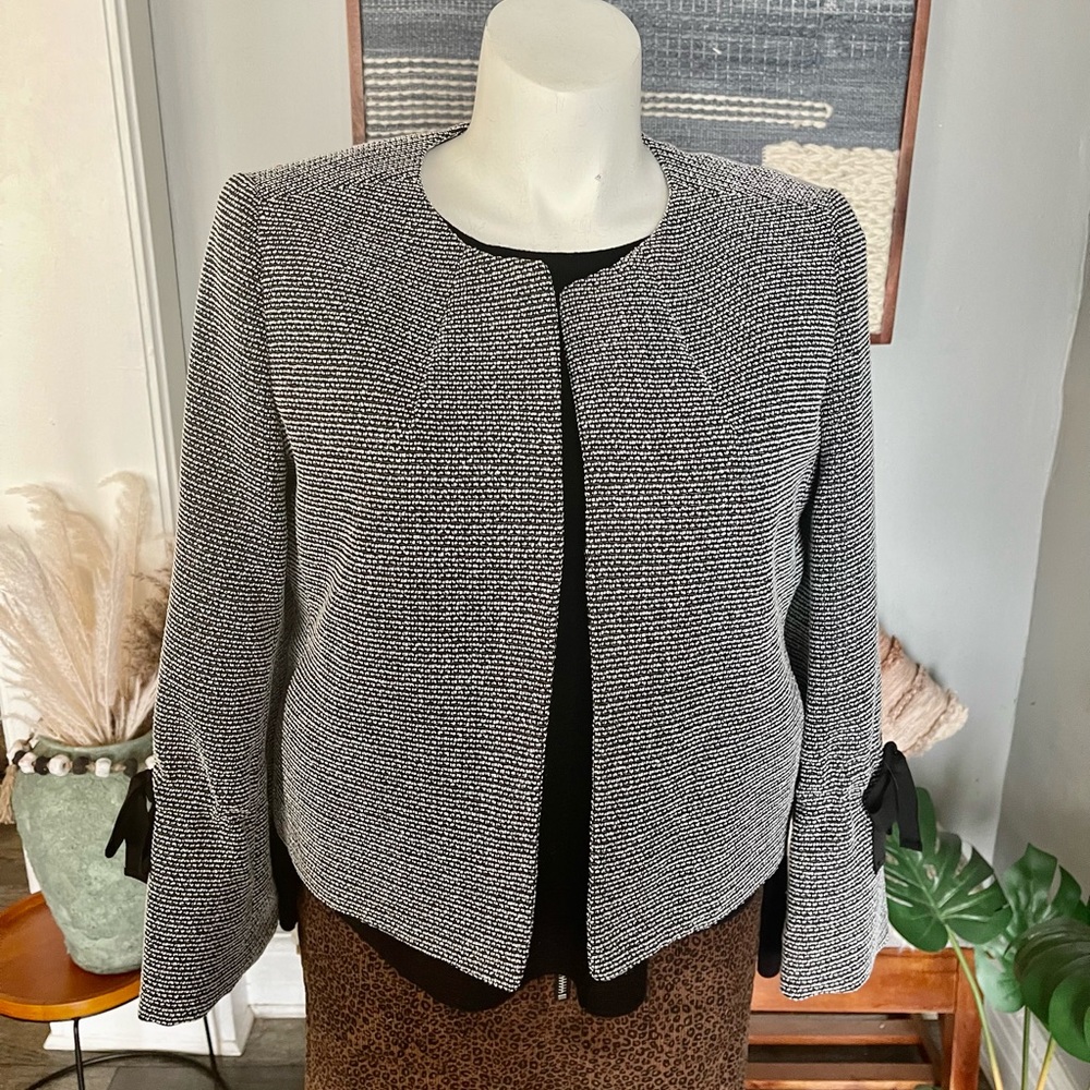 Nine West black and gray open front blazer Sz 14 lovely used